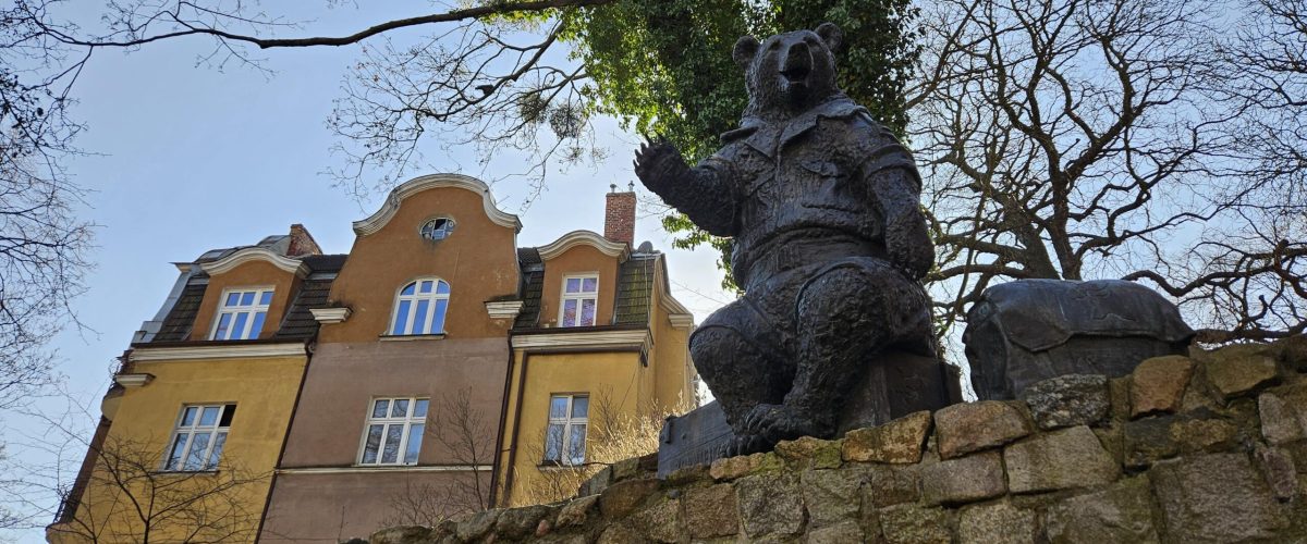 Pomnik kaprala Wojtka przy ul. Bohaterów Monte Cassino